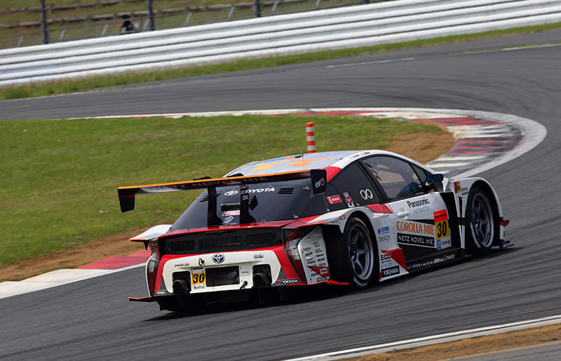 TOYOTA PRIUS apr GT 30号車