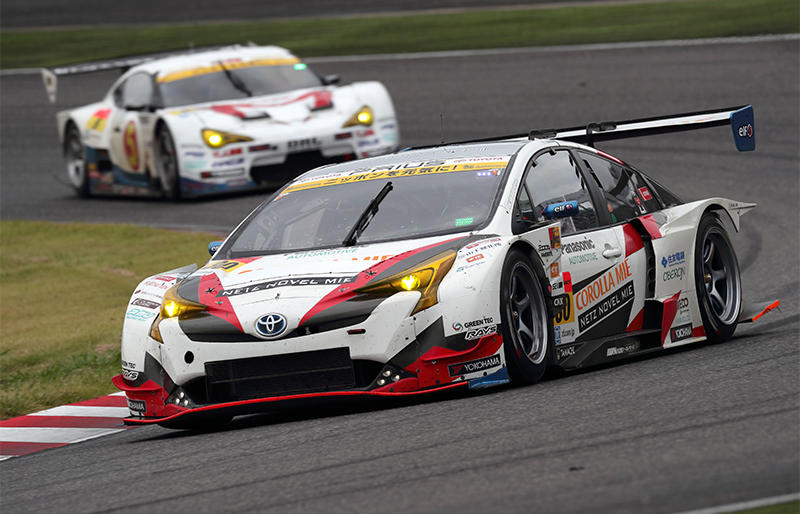 永井 宏明／佐々木 孝太組 TOYOTA PRIUS apr GT 30号車