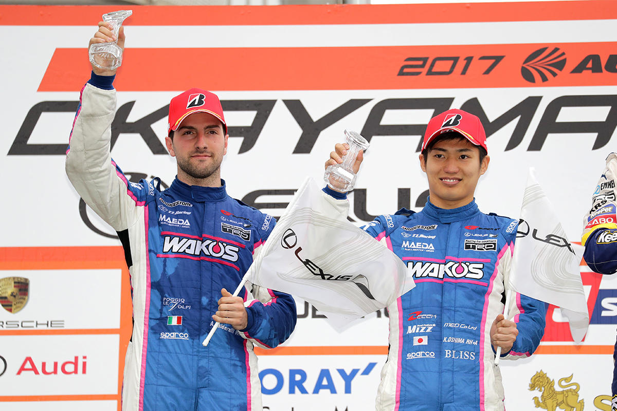2位表彰台を獲得したぶLEXUS TEAM LEMANS WAKO'Sの大嶋 和也とアンドレア・カルダレッリ