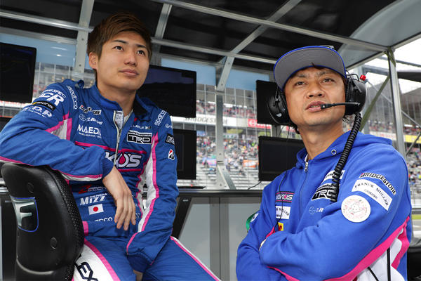 大嶋 和也と脇阪 寿一監督