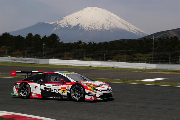 TOYOTA PRIUS apr GT 31号車（嵯峨 宏紀／久保 凜太郎）
