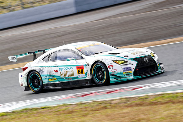 レース2のスターティンググリッドはレース1のリバースグリッドとなり、6番手からスタートすることとなったSYNTIUM LMcorsa RC F GT3 60号車