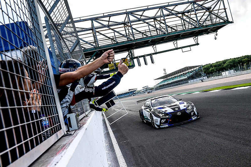 第5戦シルバーストーンで勝利したEmil Frey Lexus Racing