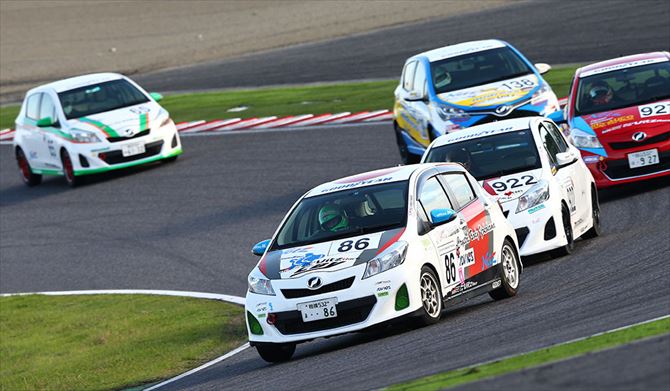 Netz Cup Vitz Race 2016 関西シリーズ 第4戦 鈴鹿サーキット フォト