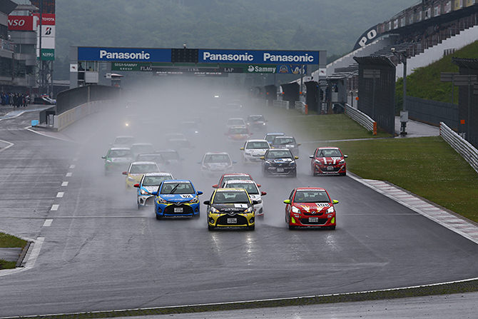 Netz Cup Vitz Race 2016 関東シリーズ 第1戦 富士スピードウェイ フォト