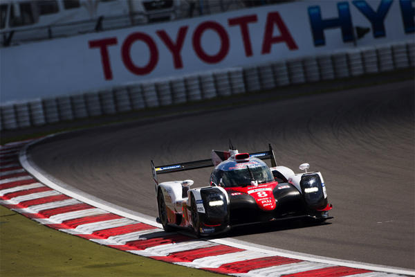 ニュルブルクリンクを走行するTS050 HYBRID 8号車