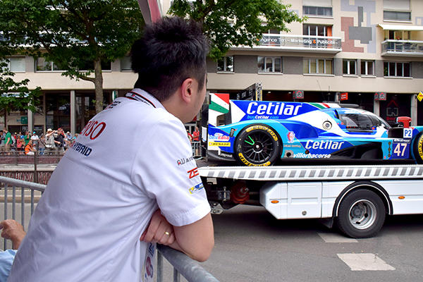 ル・マンウィークがスタート！車検1日目、ポルシェさんの偵察へ