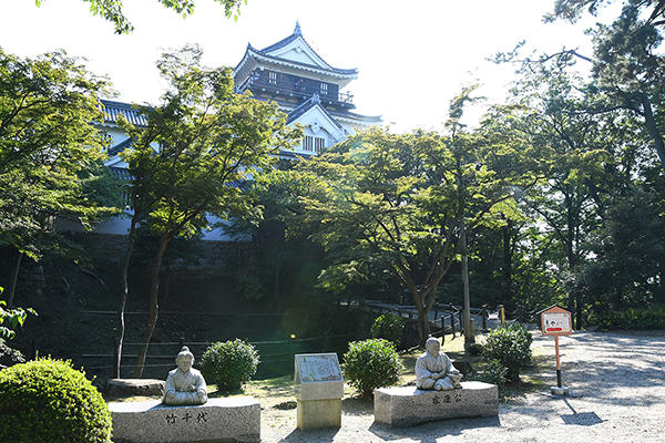 岡崎城&龍城神社で観光