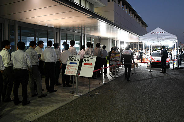 デンソー本社へ
