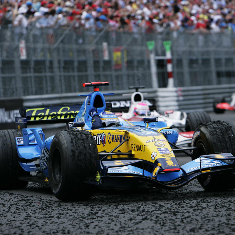 F1 モナコGPを初制覇したフェルナンド・アロンソ（2006年 ルノー）