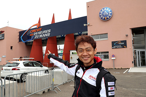 TGRアンバサダーの脇阪寿一さんが到着！