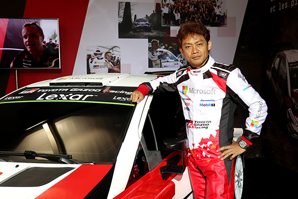 TGRアンバサダーの脇阪寿一さんが到着！