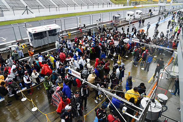 いよいよ決勝！11時にレーススタート