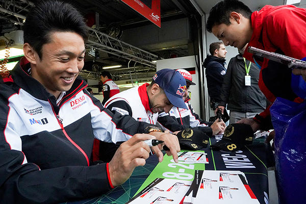 いよいよ決勝！11時にレーススタート