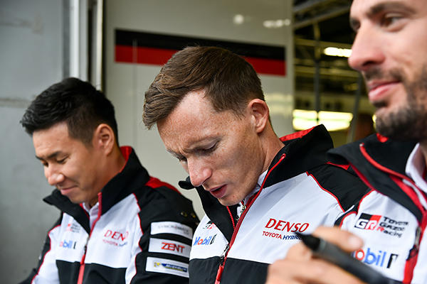 いよいよ決勝！11時にレーススタート