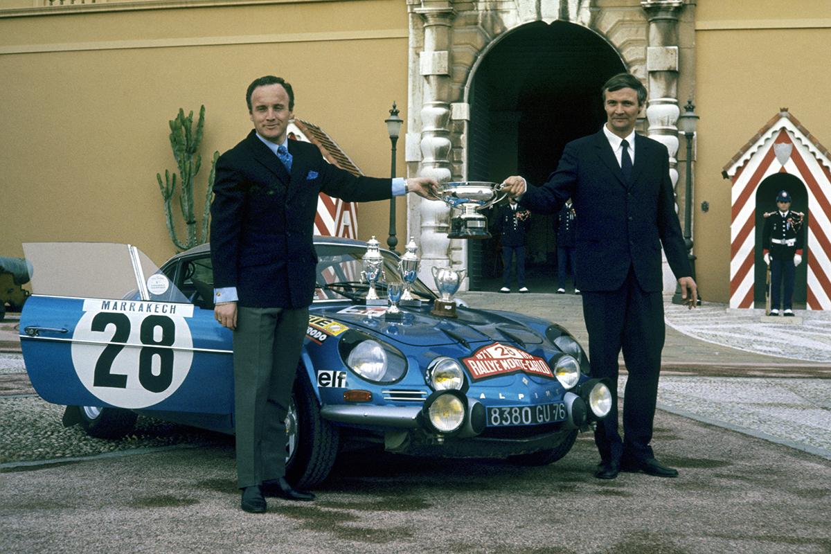 1971年 ラリー・モンテカルロ／アルピーヌ・ルノー A110 1600（写真右がアンダーソン、左はコ・ドライバーのデビッド・ストーン）