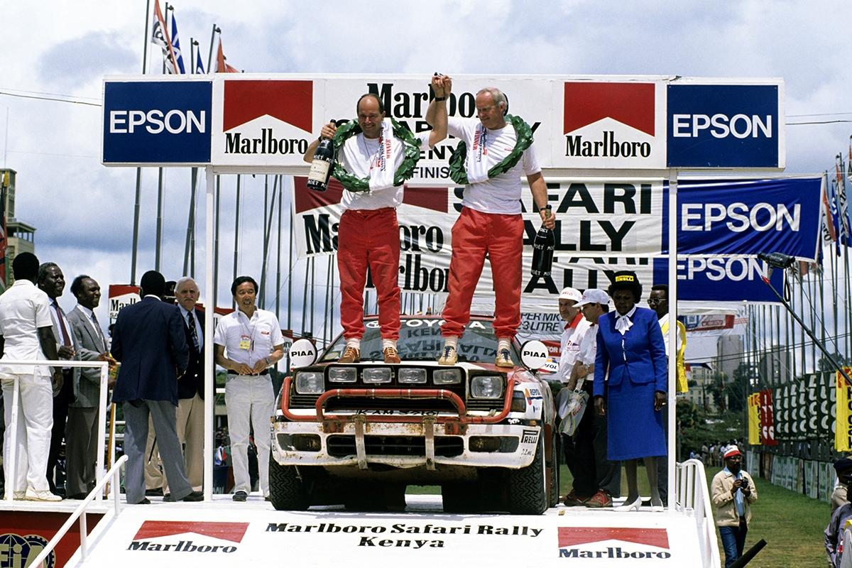 1990年 WRC第3戦 サファリ・ラリー（写真右がワルデガルド、左はコ・ドライバーのフレッド・ギャラガー）