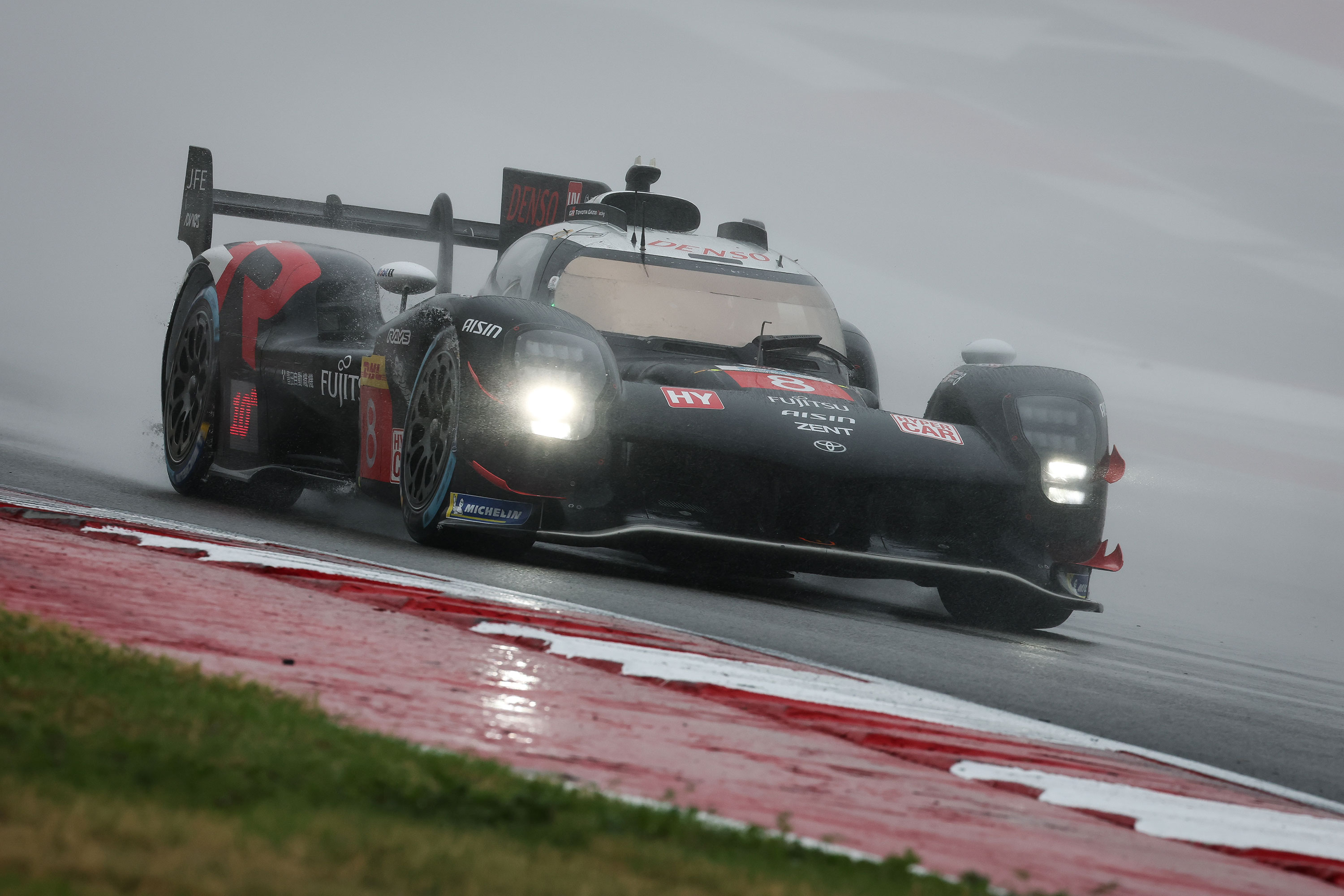 wec001.jpg